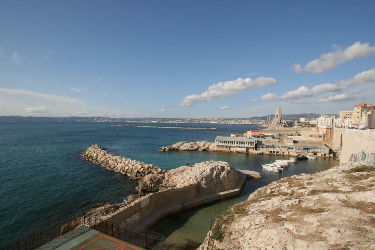 Stud Terras Ville Corniche 2 Pers Stat Gratuit Rue Modif Suivt Possib Et Accord Exclusif Marseilles Exterior foto